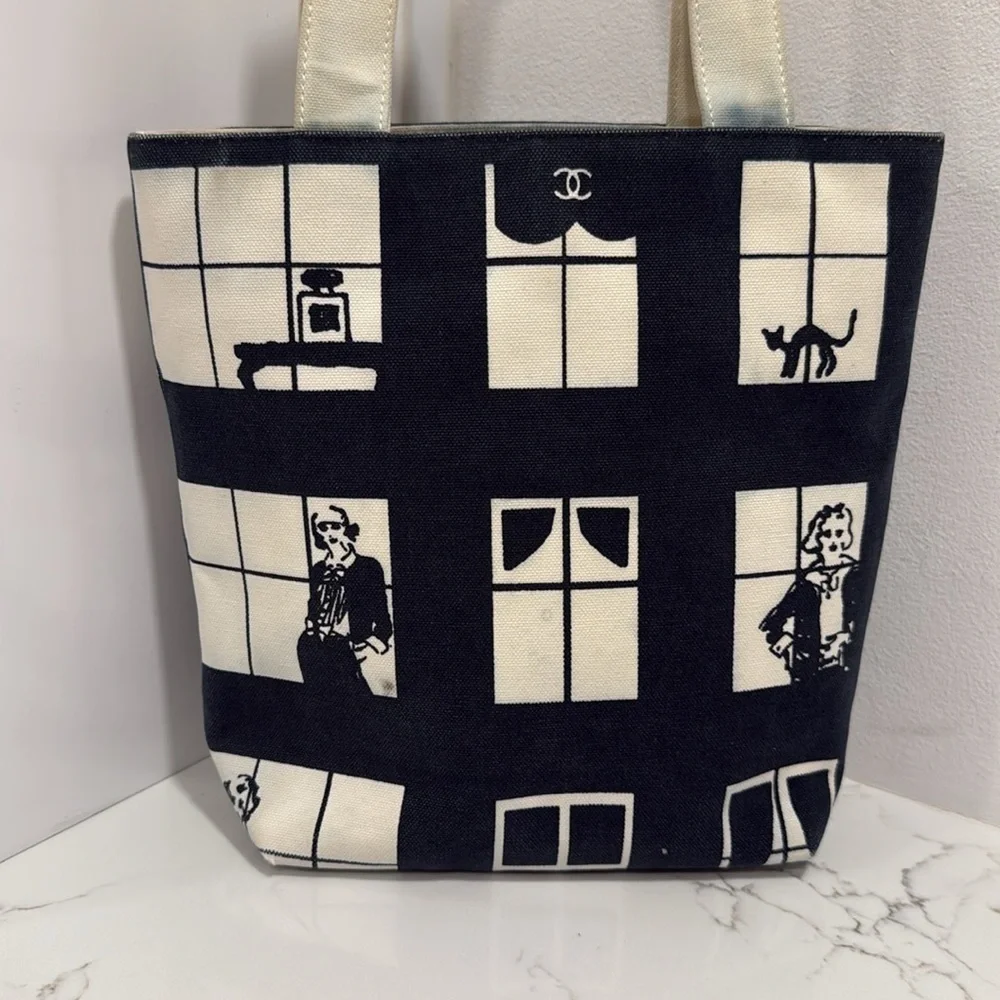 Chanel Windows Tote Bag - Picture 2 of 13